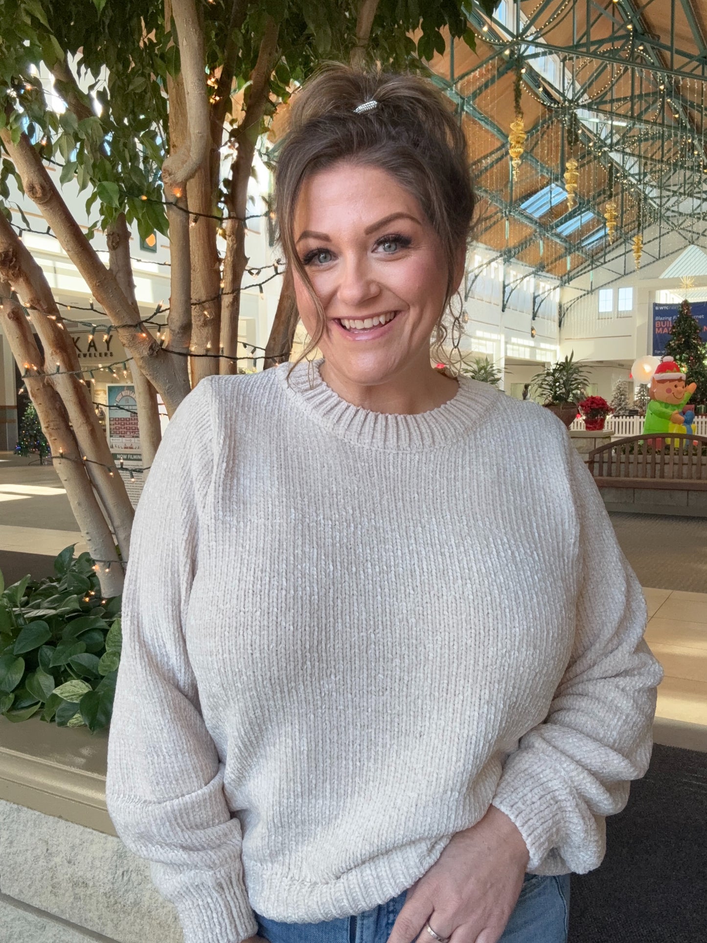 Round neck chenille sweater