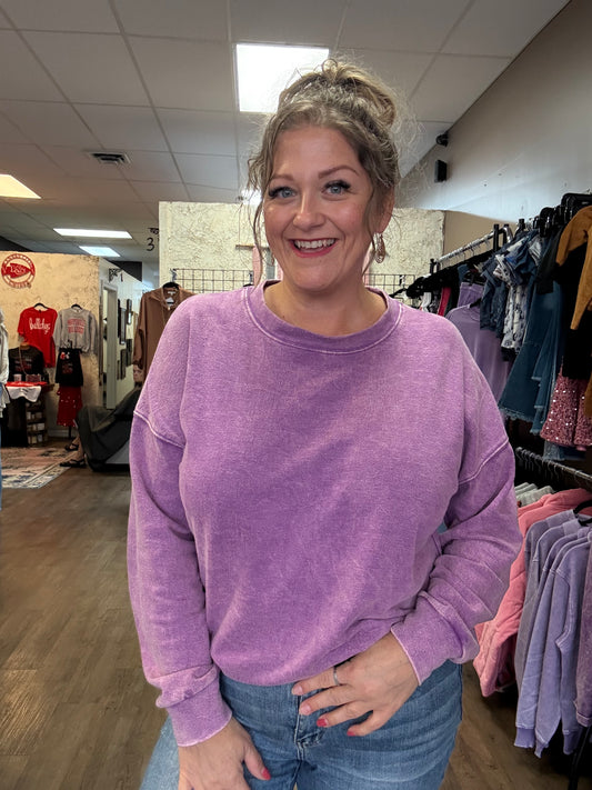 Washed Round-Neck Pullover Sweatshirts