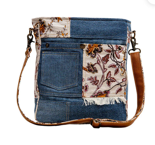 Rednoize Shoulder Bag// Myra
