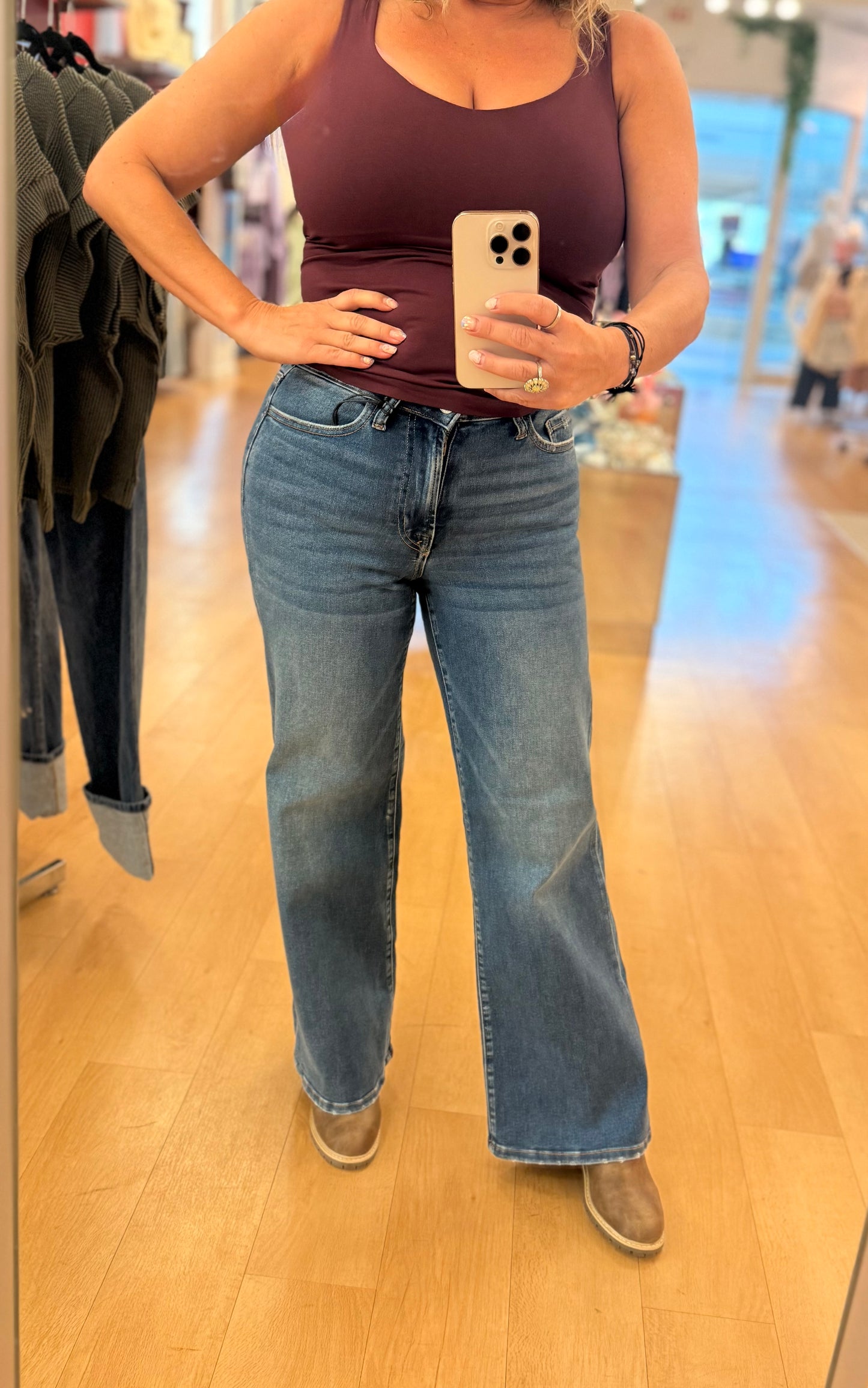 Daylight Wide Legs Jeans
