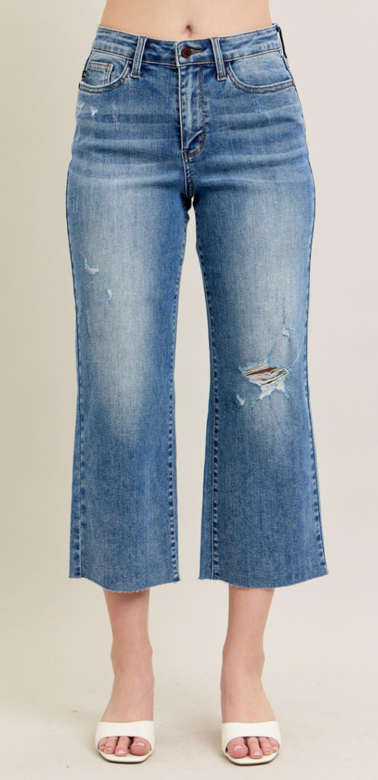 Judy Blue Pkt Embroidery, Raw Cut Hem Crop Wide